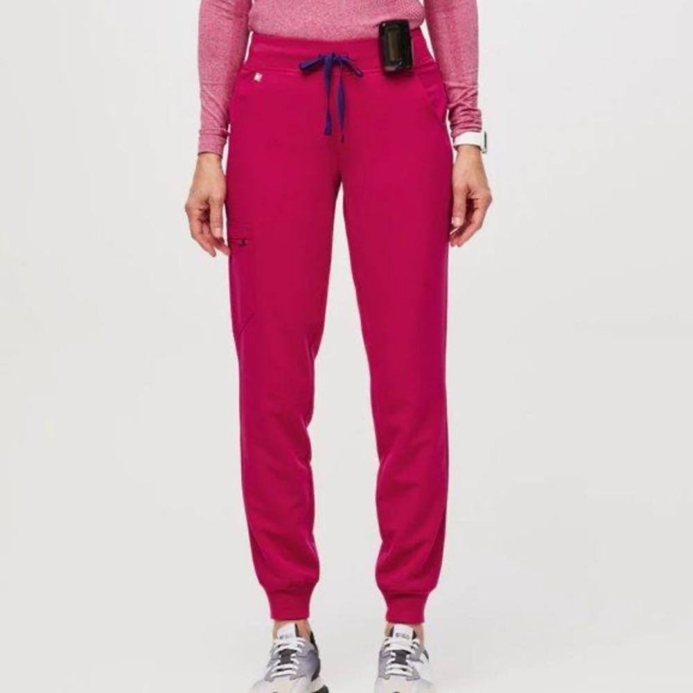 Figs size L bright pink bottoms